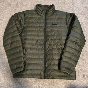 Patagonia Men’s Down Jacket - DK Olive Green sz L